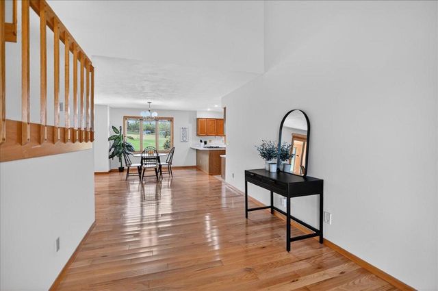 6841 Cross Country Road, Verona, WI 53593