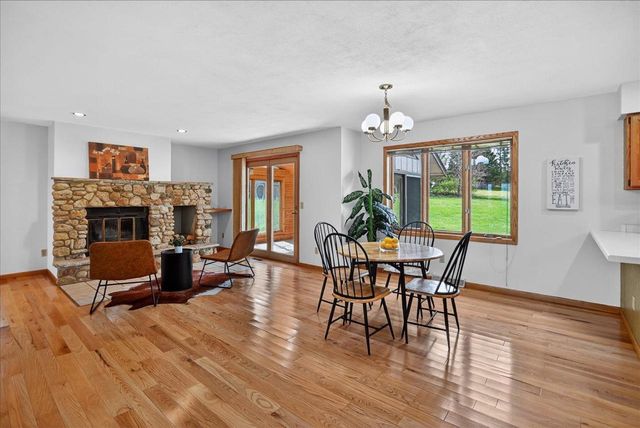 6841 Cross Country Road, Verona, WI 53593