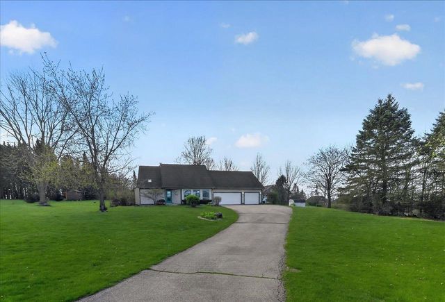 6841 Cross Country Road, Verona, WI 53593
