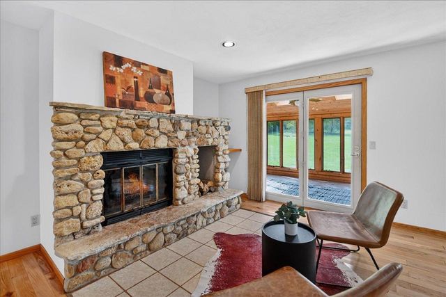 6841 Cross Country Road, Verona, WI 53593