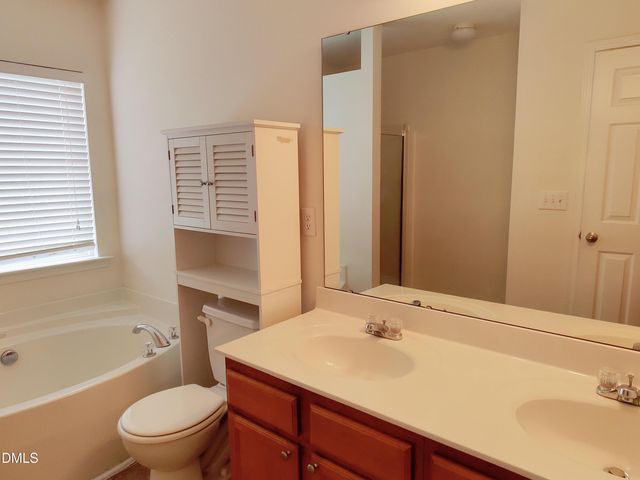 4011 Oatgrass Lane, Raleigh, NC 27604