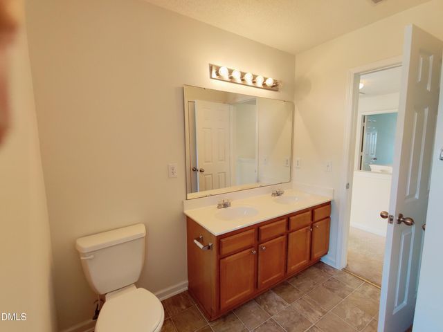 4011 Oatgrass Lane, Raleigh, NC 27604