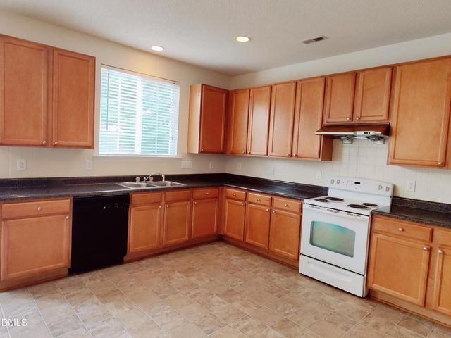 4011 Oatgrass Lane, Raleigh, NC 27604
