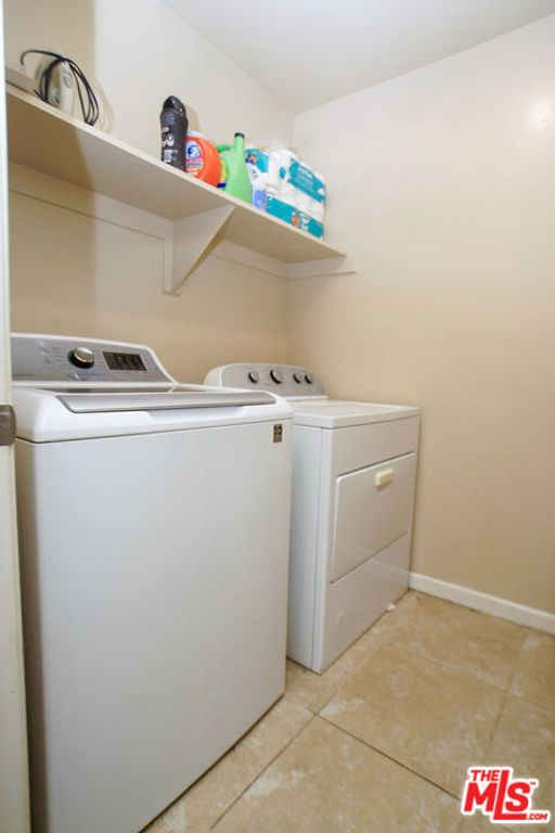 Image 17 of property listing at 6014 Samuelson Street, Bakersfield, CA 93313