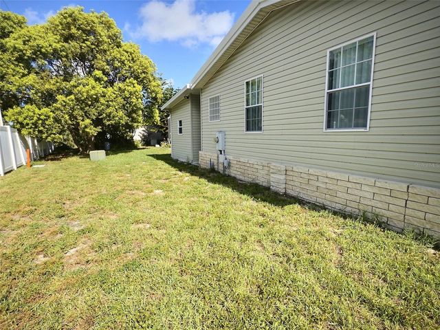 136 PINDO PALM STREET W, Largo, FL 33770