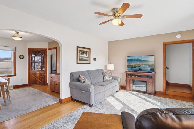 5528 Catfish Court, Waunakee, WI 53597