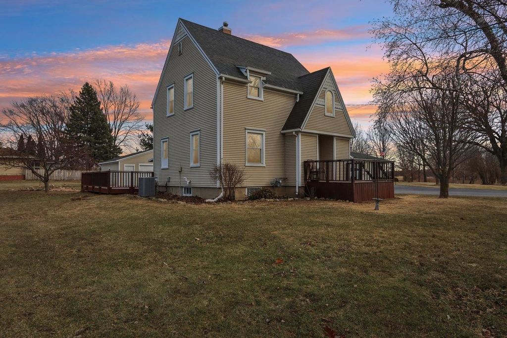 5528 Catfish Court, Waunakee, WI 53597