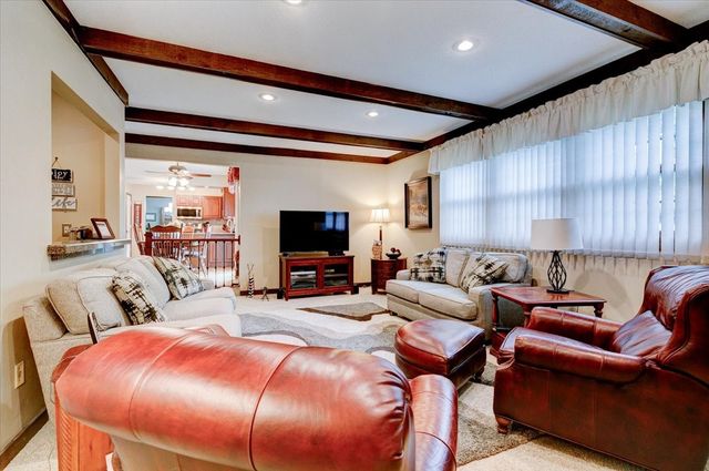 729 39th Street, West Des Moines, IA 50265