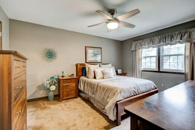 729 39th Street, West Des Moines, IA 50265