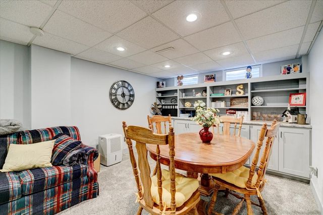 729 39th Street, West Des Moines, IA 50265