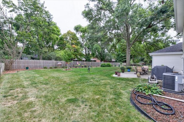 729 39th Street, West Des Moines, IA 50265