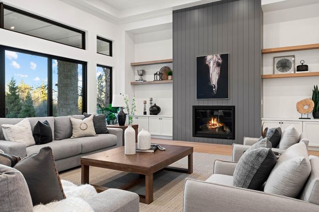 3920 Bankhead Rd, Loomis, CA 95650