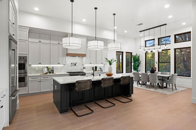 3920 Bankhead Rd, Loomis, CA 95650