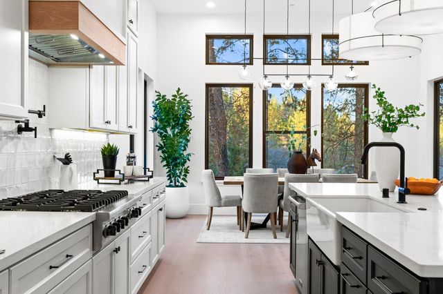 3920 Bankhead Rd, Loomis, CA 95650