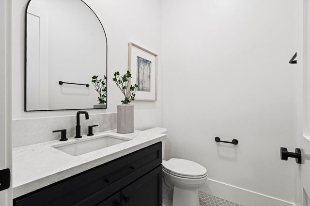 3920 Bankhead Rd, Loomis, CA 95650