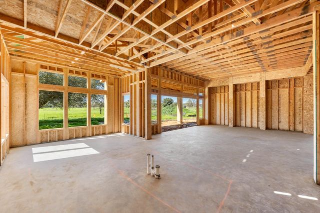 3920 Bankhead Rd, Loomis, CA 95650