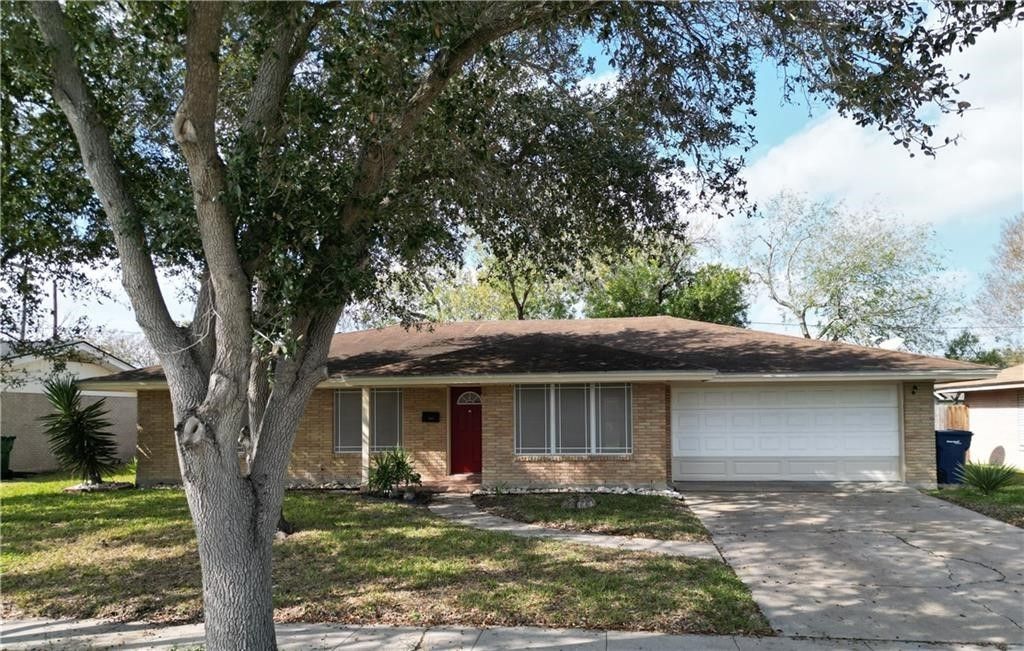 4245 Dody St, Corpus Christi, TX 78411 — exterior
