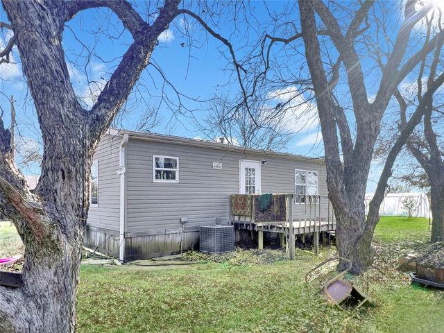 1100 Alford Street, Graham, TX 76450