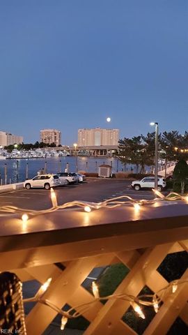 417 Harbour Pt Apt 202, Virginia Beach, VA 23451