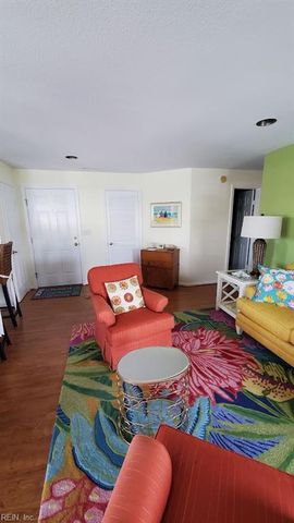 417 Harbour Pt Apt 202, Virginia Beach, VA 23451