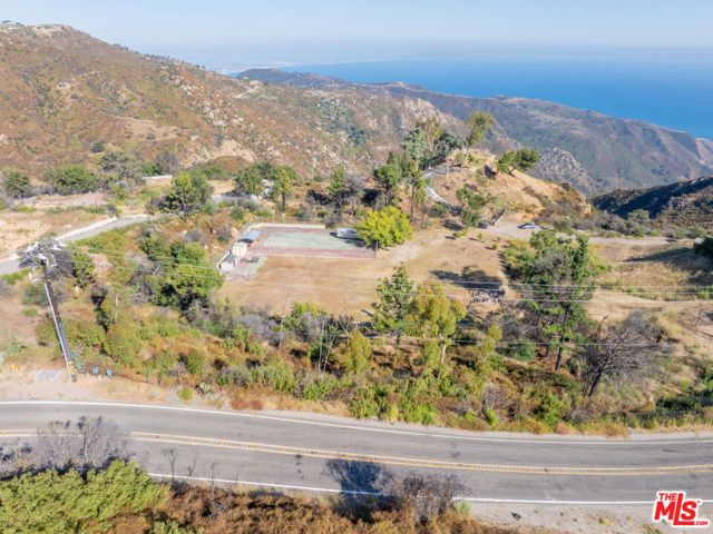 570 Schueren, Malibu, CA 90265