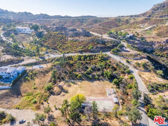 570 Schueren, Malibu, CA 90265