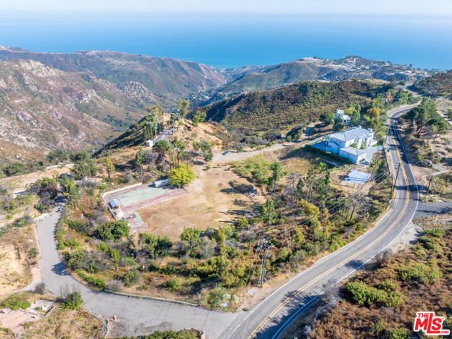 570 Schueren, Malibu, CA 90265