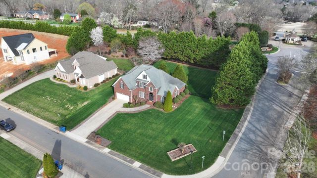 2696 Charleston Court, Claremont, NC 28610