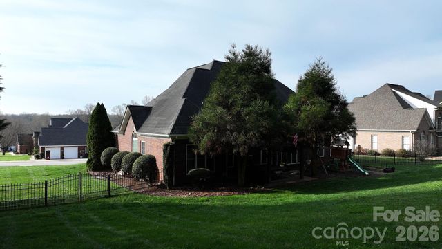 2696 Charleston Court, Claremont, NC 28610
