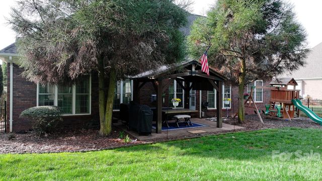 2696 Charleston Court, Claremont, NC 28610