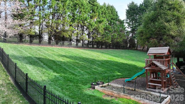 2696 Charleston Court, Claremont, NC 28610