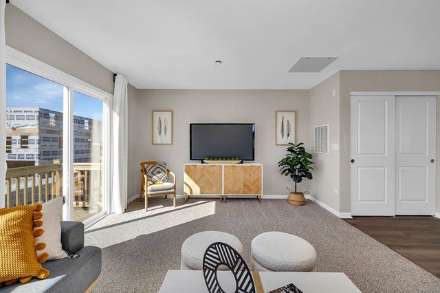 1281 Foxglove Drive, Bartlett, IL 60103