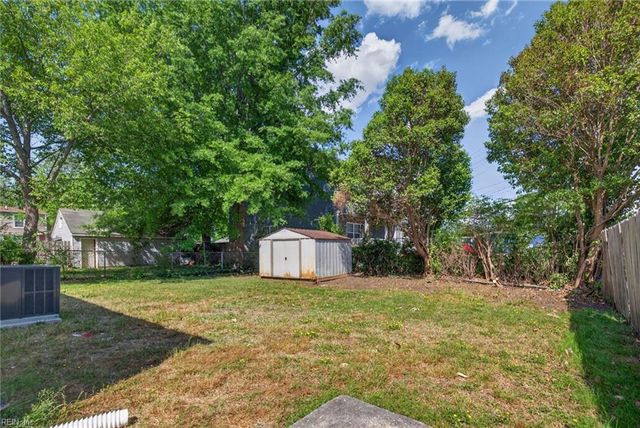 1803 Loudoun AVE, Portsmouth, VA 23707
