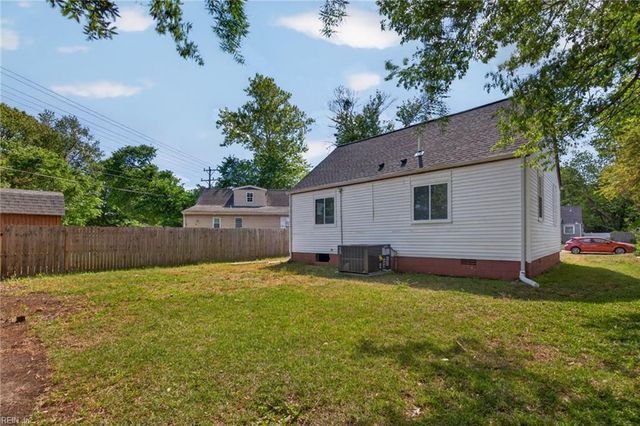 1803 Loudoun AVE, Portsmouth, VA 23707