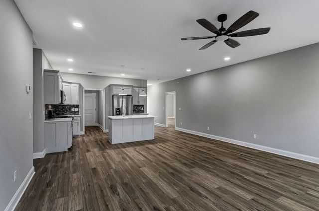 96 Mockingbird Ln, Paris, TN 38242