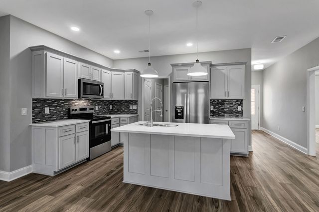 96 Mockingbird Ln, Paris, TN 38242