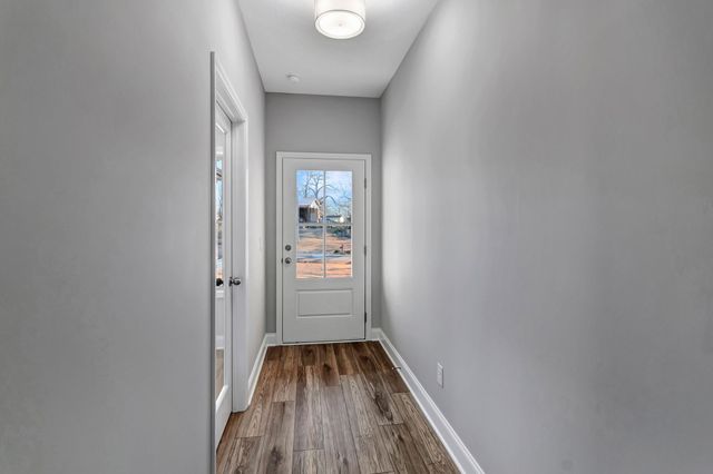 96 Mockingbird Ln, Paris, TN 38242