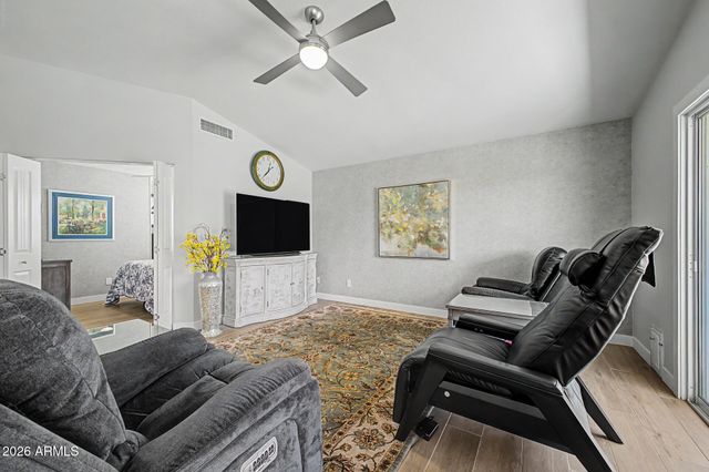 1813 E BUENA VISTA Drive, Chandler, AZ 85249