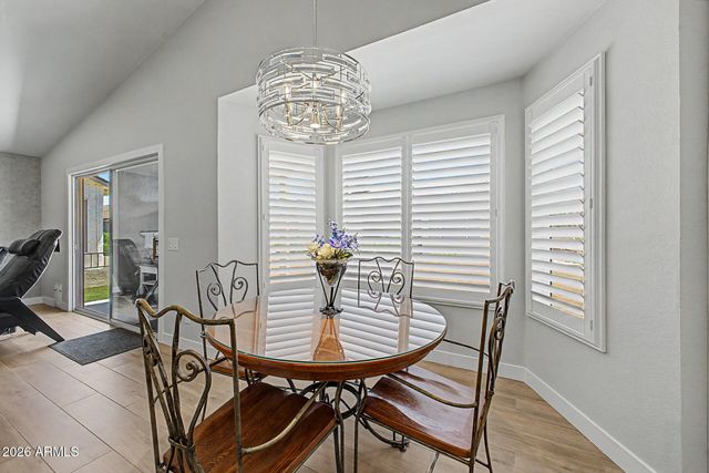 1813 E BUENA VISTA Drive, Chandler, AZ 85249