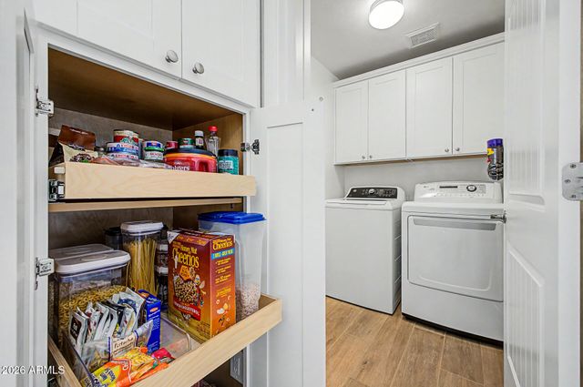 1813 E BUENA VISTA Drive, Chandler, AZ 85249