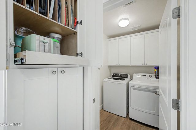 1813 E BUENA VISTA Drive, Chandler, AZ 85249