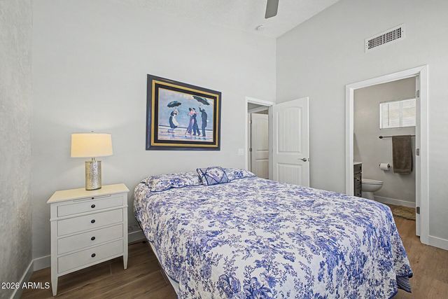 1813 E BUENA VISTA Drive, Chandler, AZ 85249