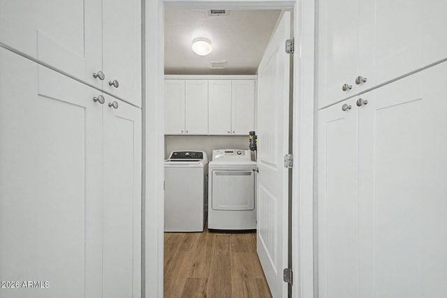 1813 E BUENA VISTA Drive, Chandler, AZ 85249