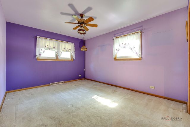 217 Dalton Avenue, Mundelein, IL 60060