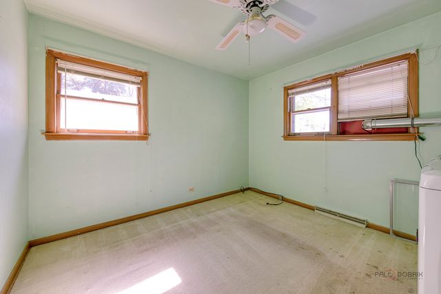 217 Dalton Avenue, Mundelein, IL 60060