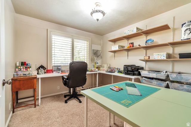9044 S PINE LAUREL LN, West Jordan, UT 84081