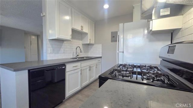 17102 Emerald 4, Huntington Beach, CA 92647