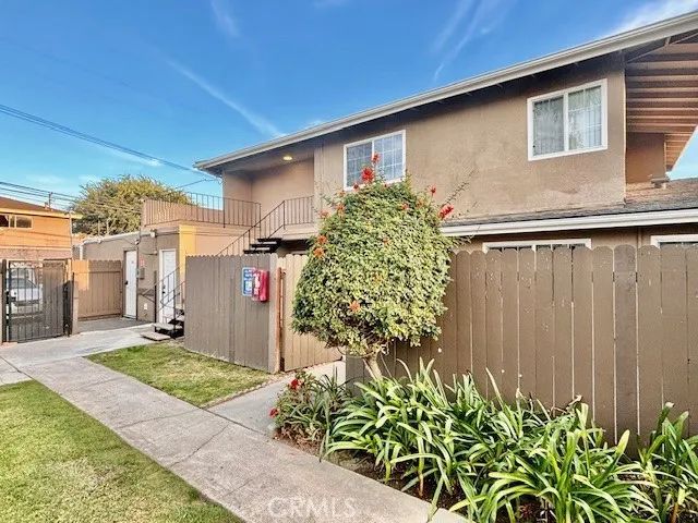 17102 Emerald 4, Huntington Beach, CA 92647