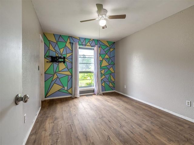 3904 Redbud Lane, Edmond, OK 73034