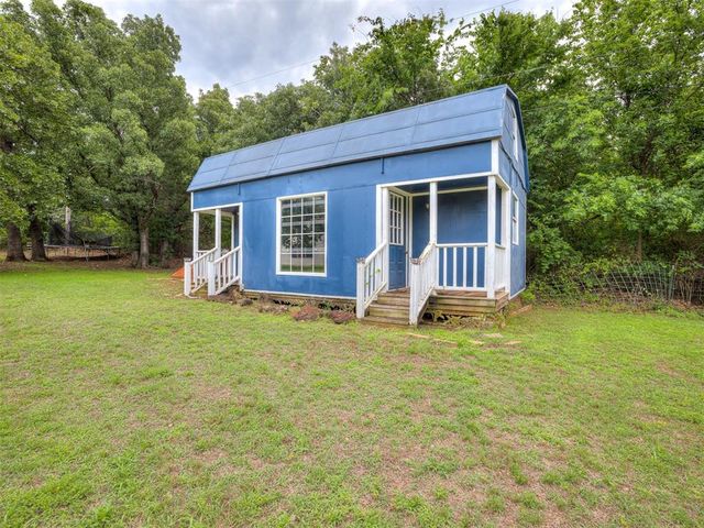 3904 Redbud Lane, Edmond, OK 73034